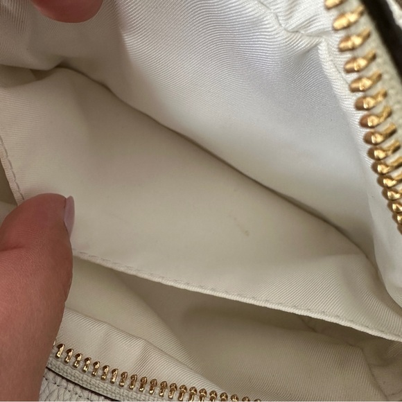 Tory Burch Mini Perry Bombè Leather Camera Bag - Picture 14 of 16